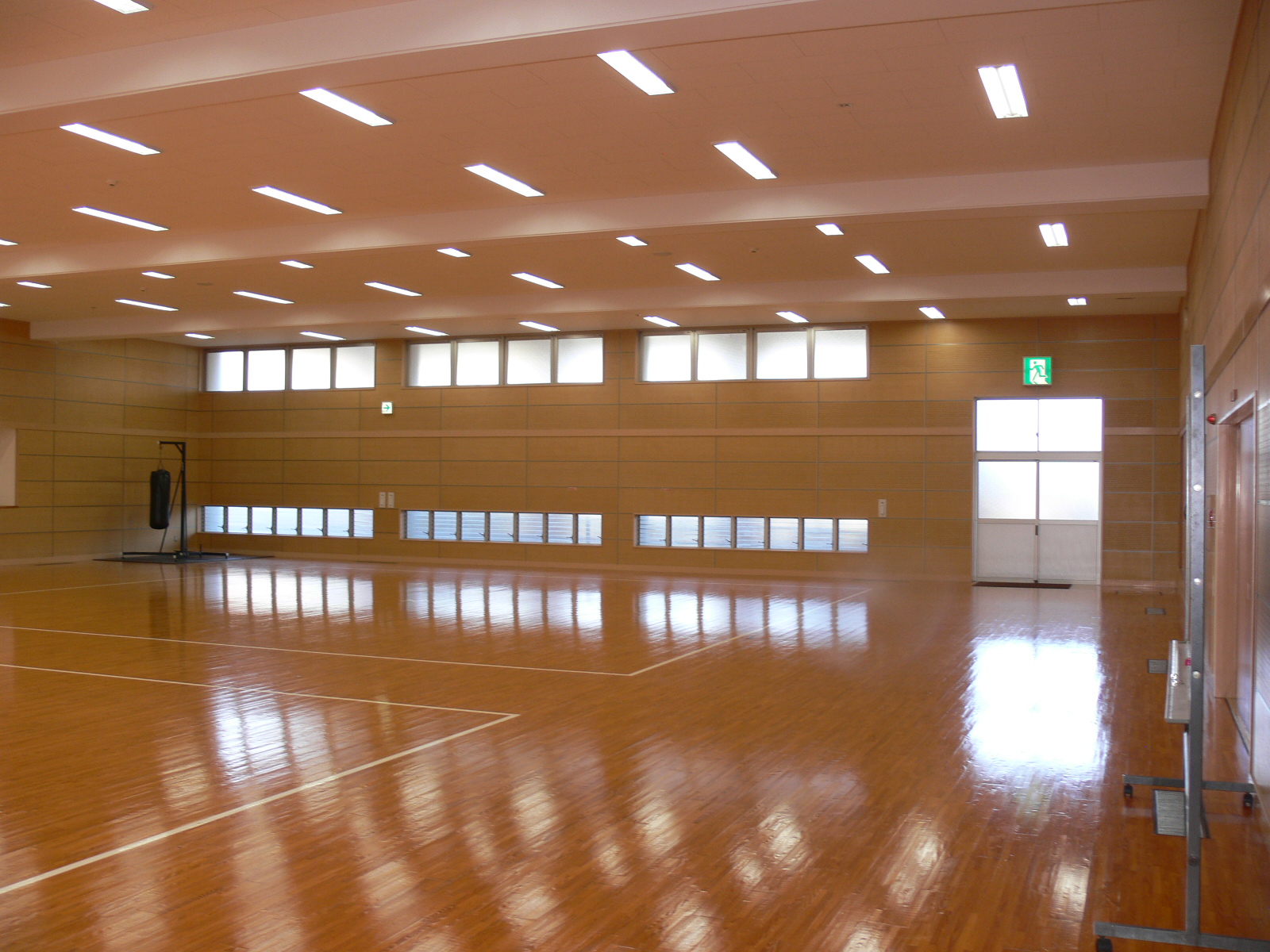 石田スポーツセンター武道場
