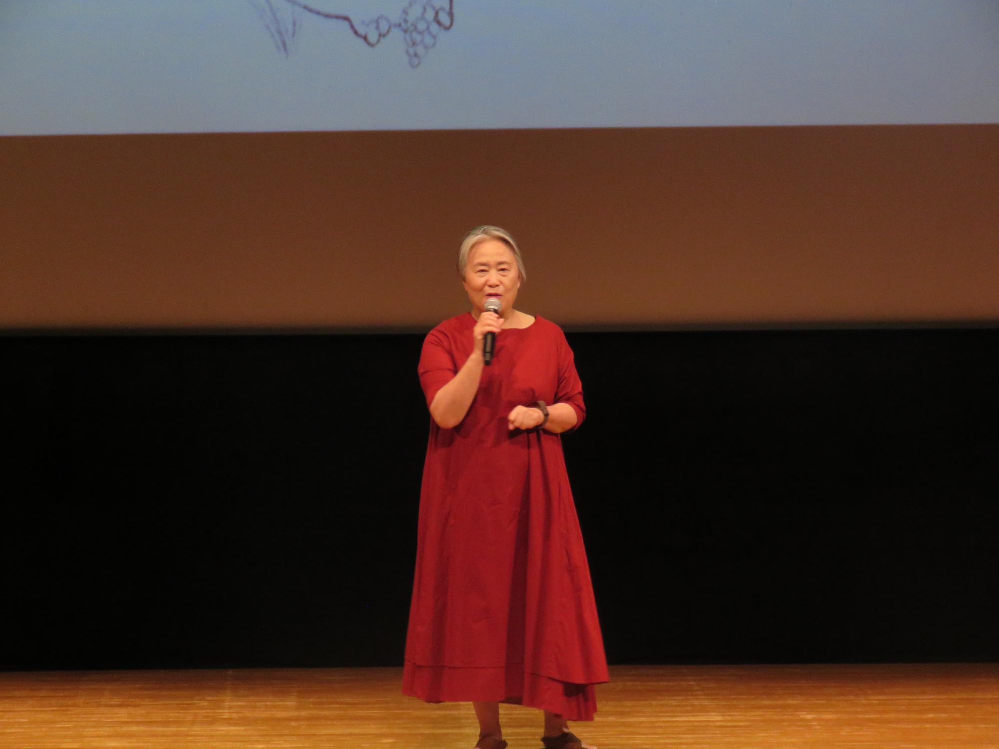 夏井いつきさん句会ライブ